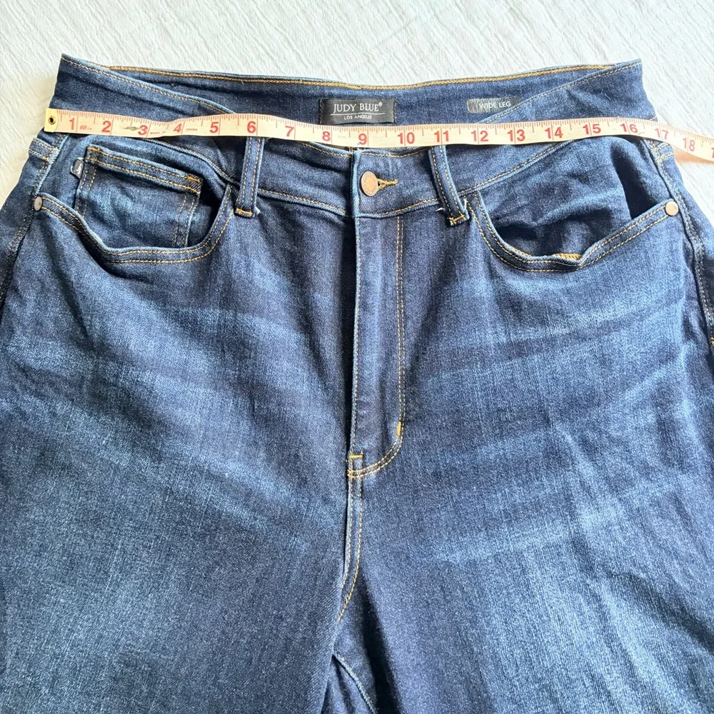 Judy Blue Wide Leg Jeans - Picture 6 of 10